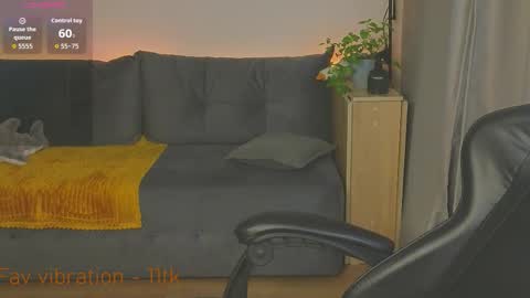 Snapshot of jess0e9 chatting on 17, 9, 2025 JessieVibes online show from 17, 9, 2025
