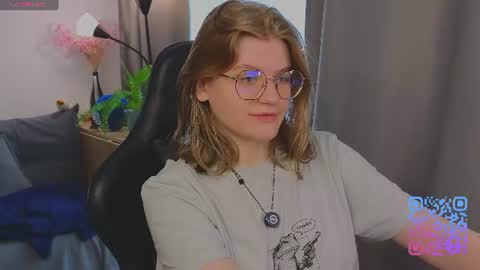 Snapshot of jess0e9 chatting on 5, 7, 2026 JessieVibes online show from 5, 7, 2026