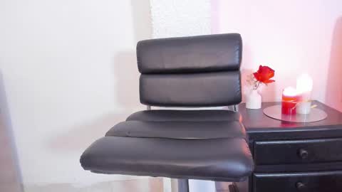 jessica herreraToday I will be your devil and you my victim online show from 13, 2, 2026