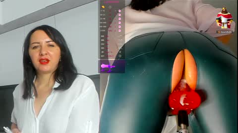 Snapshot of jess_benz chatting on 25, 12, 2024 Jessica online show from 25, 12, 2024