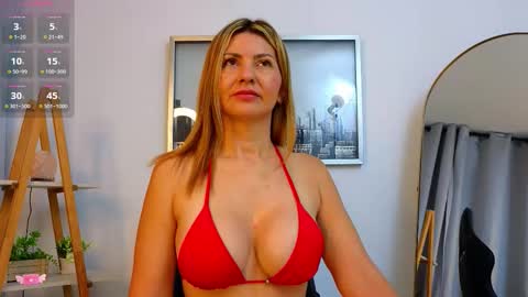 bella  adams online show from 13, 11, 2025