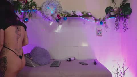 Jessi Alex online show from 19, 12, 2025
