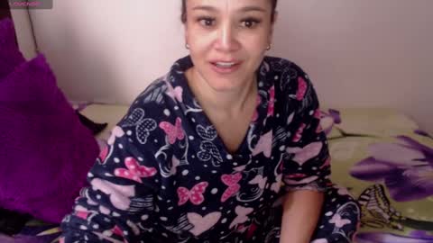 Snapshot of jessi_robertss chatting on 28, 12, 2024 jessica online show from 28, 12, 2024