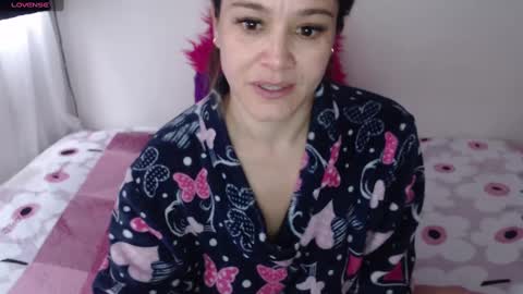 Snapshot of jessi_robertss chatting on 16, 1, 2025 jessica online show from 16, 1, 2025