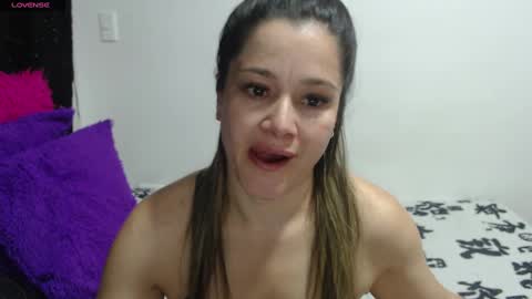Snapshot of jessi_robertss chatting on 18, 1, 2025 jessica online show from 18, 1, 2025