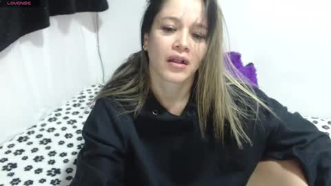 Snapshot of jessi_robertss chatting on 13, 2, 2025 jessica online show from 13, 2, 2025