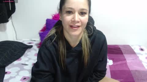 Snapshot of jessi_robertss chatting on 14, 2, 2025 jessica online show from 14, 2, 2025