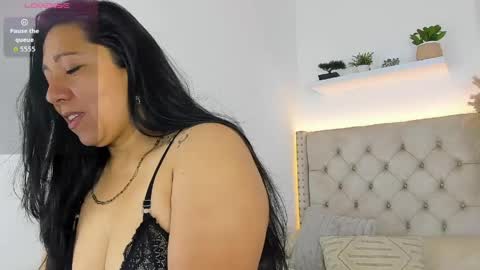 jessica__milf online show from 3, 5, 2026
