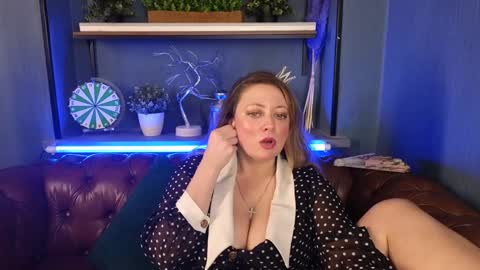 Snapshot of jessica_foxie chatting on 4, 1, 2025 Jessica online show from 4, 1, 2025