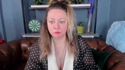 Snapshot of jessica_foxie chatting on 6, 1, 2025 Jessica online show from 6, 1, 2025