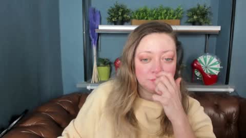 Snapshot of jessica_foxie chatting on 4, 2, 2025 Jessica online show from 4, 2, 2025