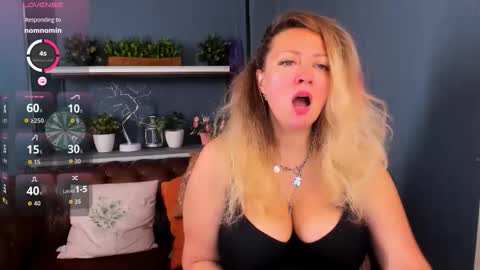 Snapshot of jessica_foxie chatting on 9, 9, 2025 Jessica online show from 9, 9, 2025
