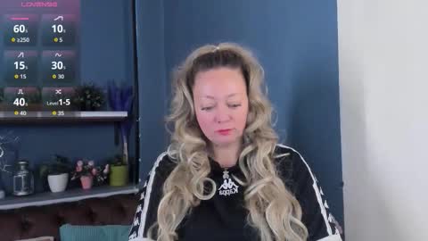 Snapshot of jessica_foxie chatting on 2, 10, 2025 Jessica online show from 2, 10, 2025