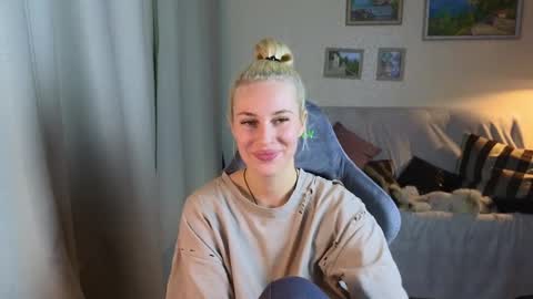 Jessy online show from 4, 12, 2024