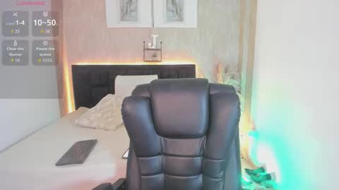 Snapshot of jessica_hotxxx chatting on 18, 11, 2025 Jessi online show from 18, 11, 2025