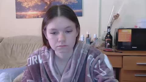 jessicaholland1 online show from 19, 5, 2026