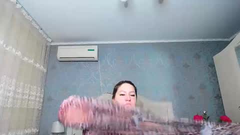 Snapshot of jessicalove20 chatting on 5, 2, 2026 single mommy online show from 5, 2, 2026