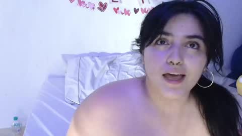 Snapshot of jessicared18 chatting on 18, 2, 2025 jessicared18 online show from 18, 2, 2025