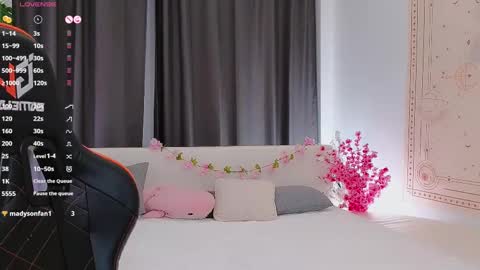 jessie_johns online show from 24, 2, 2025