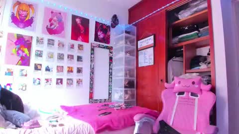 Your Sweet Angel online show from 25, 3, 2026