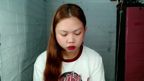 Snapshot of jessiefoxx0 chatting on 22, 4, 2026 Jessie online show from 22, 4, 2026