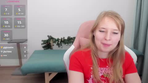 Snapshot of jessy_comely chatting on 20, 12, 2024 Jessy online show from 20, 12, 2024