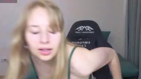 Snapshot of jessy_comely chatting on 13, 7, 2026 Jessy online show from 13, 7, 2026