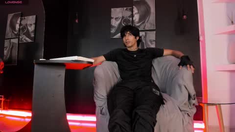 jett_savage online show from 9, 9, 2025