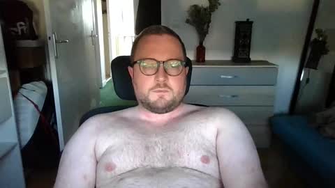 jeuneloup92 online show from 29, 9, 2025