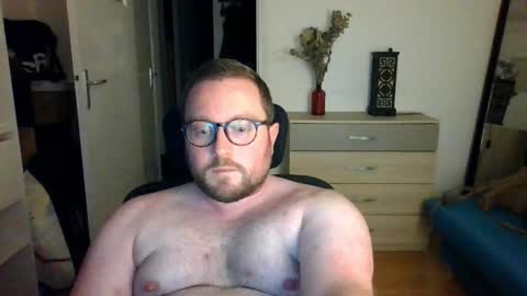 jeuneloup92 online show from 13, 11, 2025