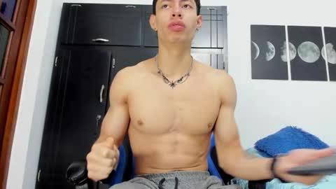 Snapshot of jey_cox23 chatting on 4, 10, 2025 jey cox online show from 4, 10, 2025