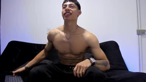 Snapshot of jey_cox23 chatting on 18, 11, 2025 jey cox online show from 18, 11, 2025