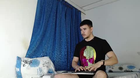 Juan David online show from 1, 2, 2025