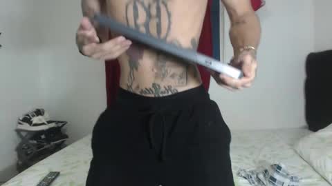 Snapshot of jeykob_23 chatting on 1, 1, 2025 JEYKOB online show from 1, 1, 2025