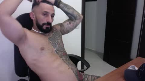 jfenech13071979 online show from 26, 10, 2025