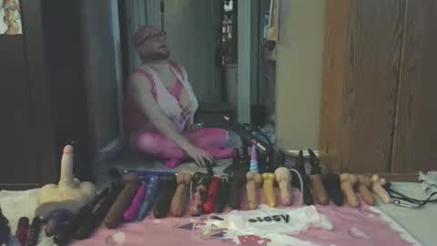 Snapshot of jghosty69 chatting on 26, 4, 2026 Nasty Cumslut online show from 26, 4, 2026
