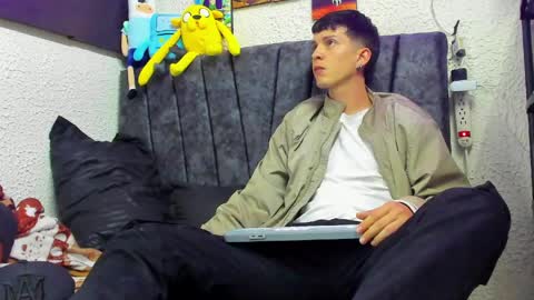 Snapshot of jheampiero chatting on 5, 6, 2026 Jheampiero online show from 5, 6, 2026