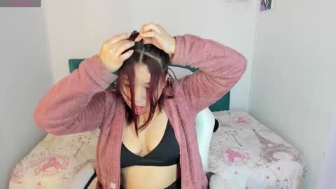 Jhiinny online show from 8, 2, 2025