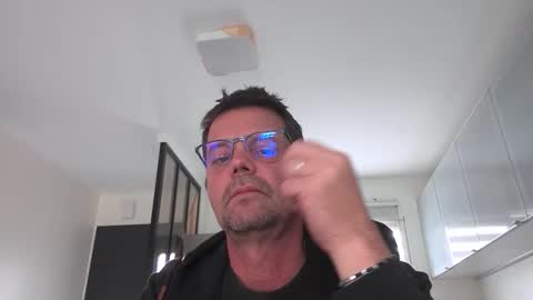 Snapshot of jhmec44000 chatting on 18, 5, 2026 jhmec44000 online show from 18, 5, 2026