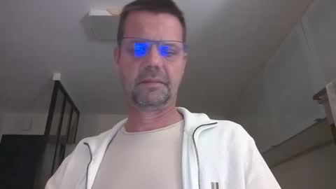 Snapshot of jhmec44000 chatting on 31, 5, 2026 jhmec44000 online show from 31, 5, 2026