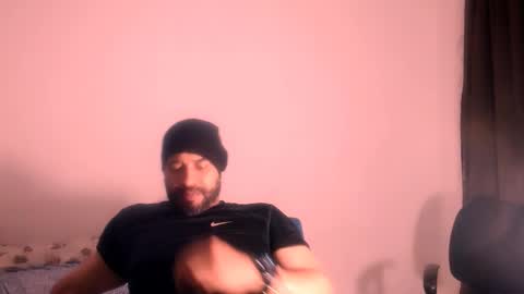 Snapshot of jho173027 chatting on 18, 11, 2025 En moreno online show from 18, 11, 2025