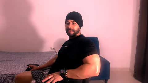 Snapshot of jho173027 chatting on 19, 11, 2025 En moreno online show from 19, 11, 2025