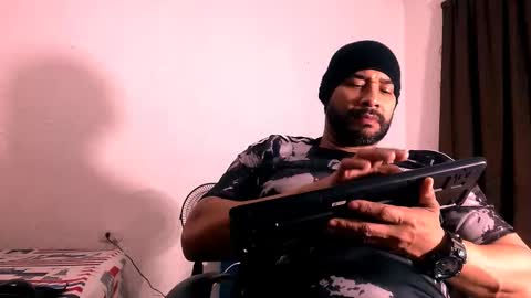 Snapshot of jho173027 chatting on 20, 11, 2025 En moreno online show from 20, 11, 2025