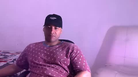 Snapshot of jho173027 chatting on 30, 11, 2025 En moreno online show from 30, 11, 2025