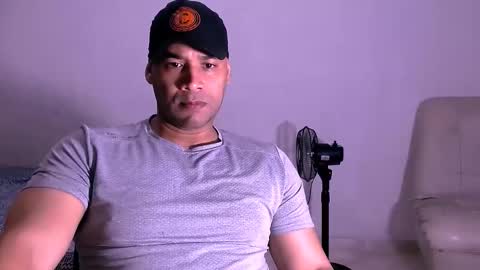 Snapshot of jho173027 chatting on 30, 11, 2025 En moreno online show from 30, 11, 2025