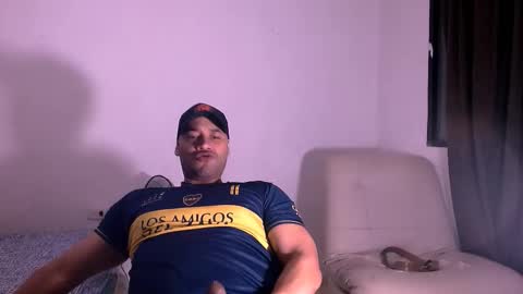 Snapshot of jho173027 chatting on 2, 12, 2025 En moreno online show from 2, 12, 2025