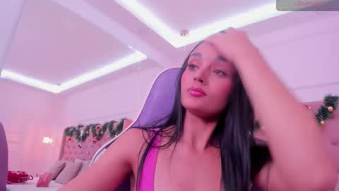 Jhoana  online show from 4, 12, 2025