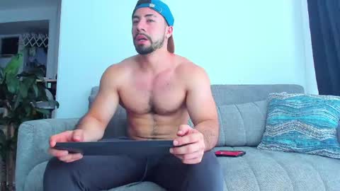 Jhojan Strong  online show from 2, 4, 2026