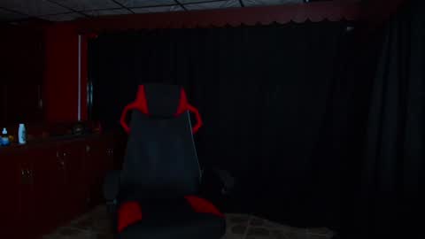 Jhojan Strong  online show from 2, 1, 2025