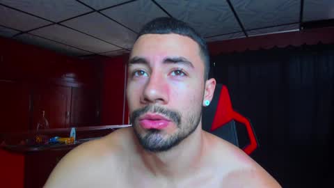 Jhojan Strong  online show from 3, 1, 2025